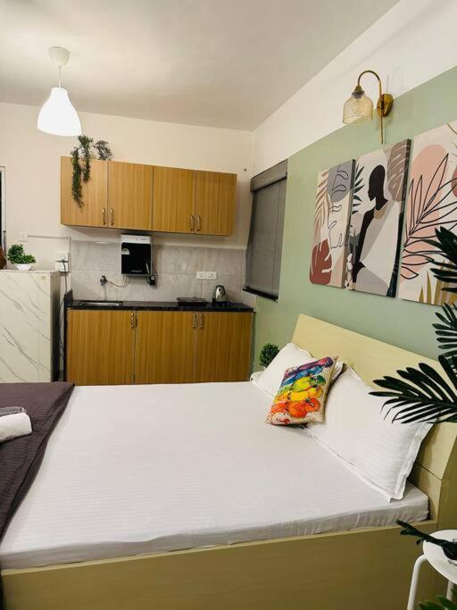 Sage : Private Studio Room In Koregaon Park Pune Exterior photo